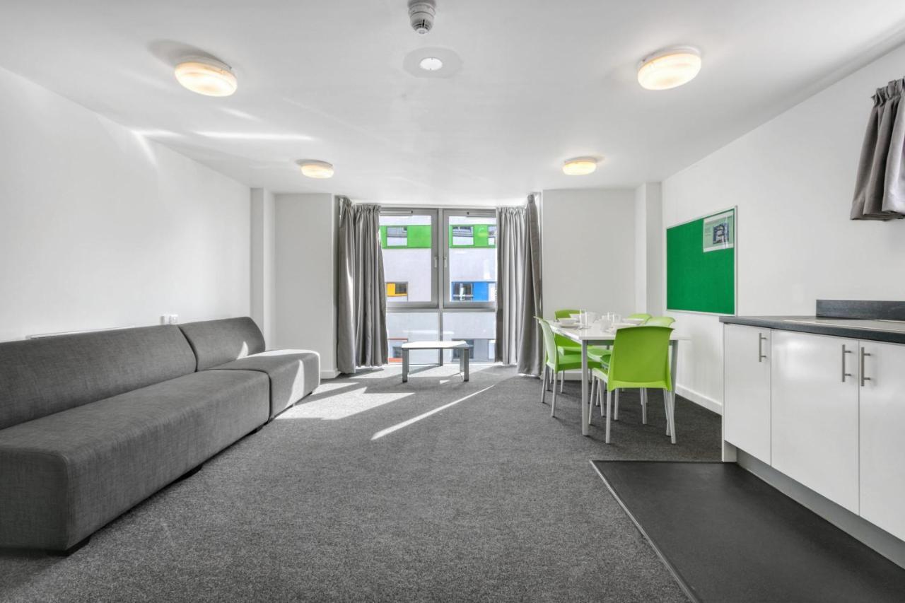 Bright & Central Room In Luton, Sleeps 2 Luton  Bagian luar foto